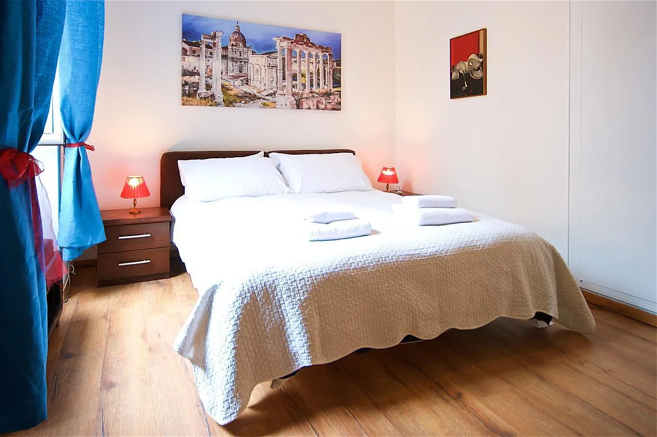 Vetrina Holidays Apartment Navona Square Rome Italy